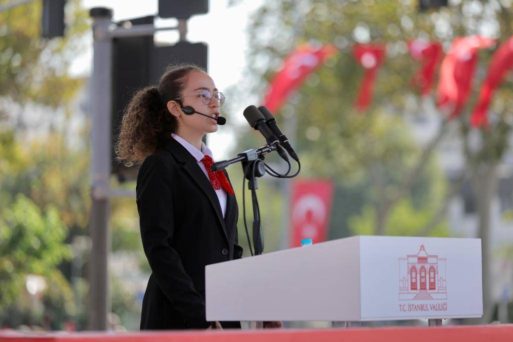İmamoğlu 30 Ağustos'ta konuştu: Cumhuriyet'e ve Atatürk'e layık bireyler olmayı inşallah başarırız 10